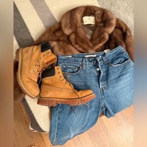 Levi wedgie 100% cotton jean